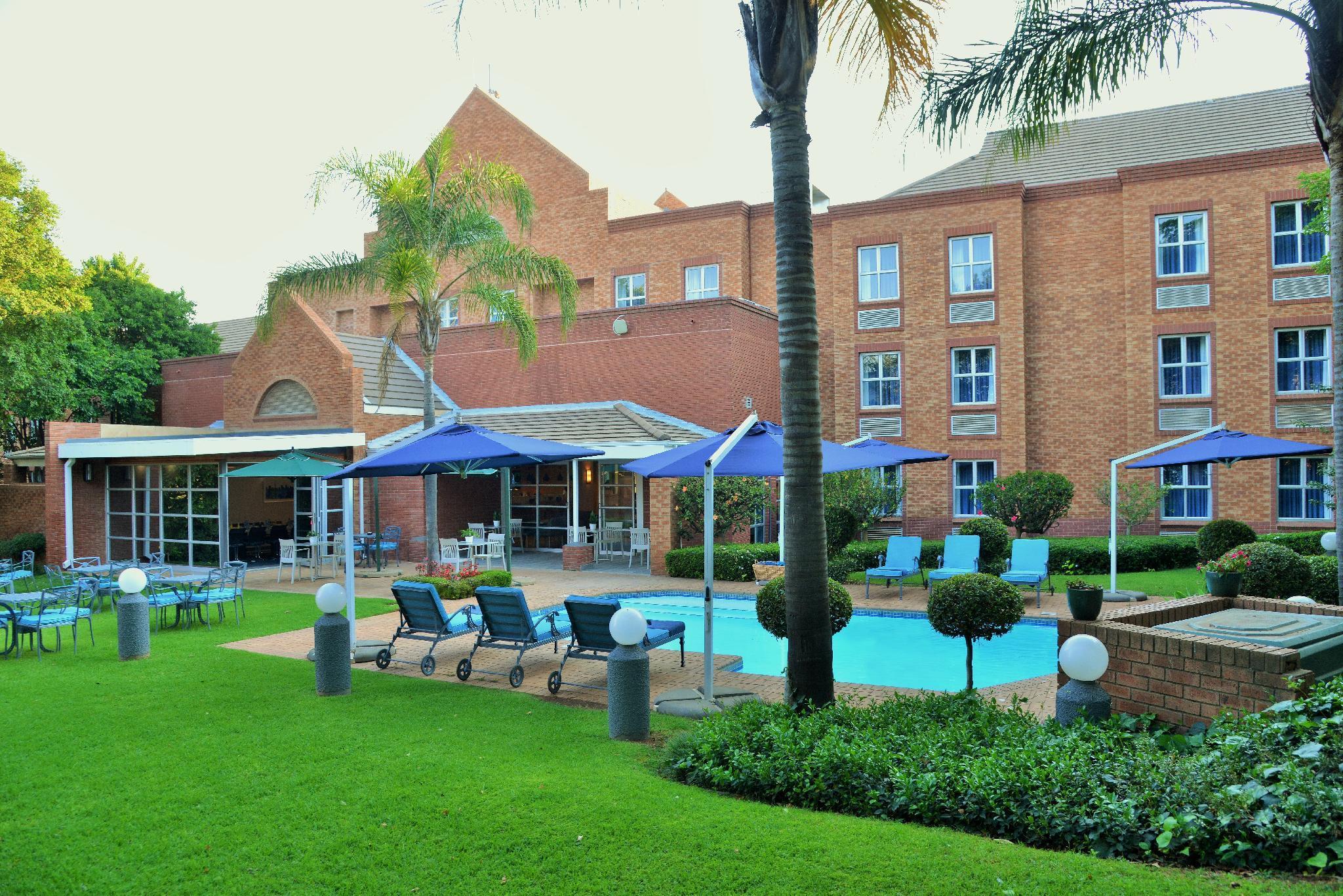 Town Lodge Menlo Park Преторія Екстер'єр фото