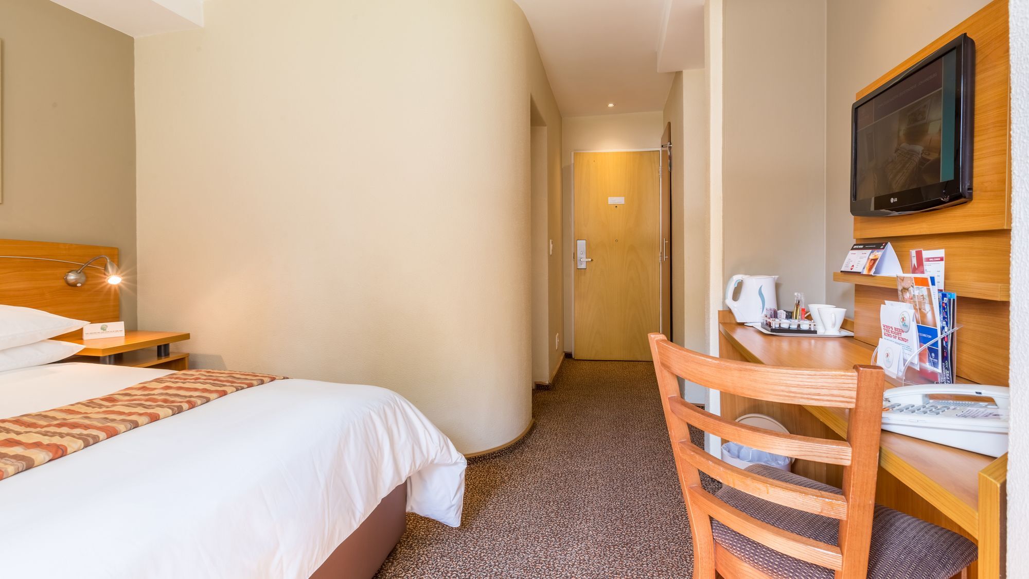 Town Lodge Menlo Park Преторія Екстер'єр фото